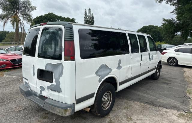 1GAHG39R921243538 - 2002 CHEVROLET EXPRESS G3 WHITE photo 4