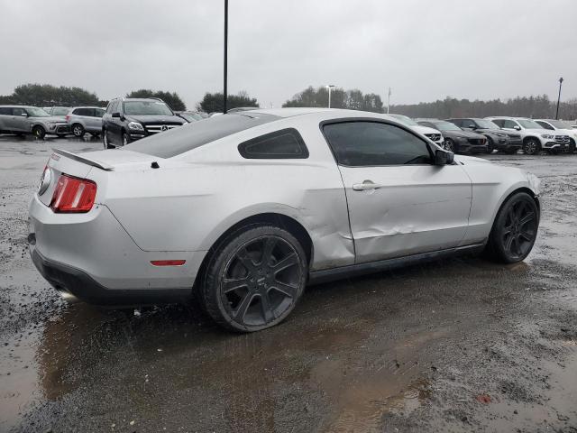 1ZVBP8AM3C5276794 - 2012 FORD MUSTANG SILVER photo 3