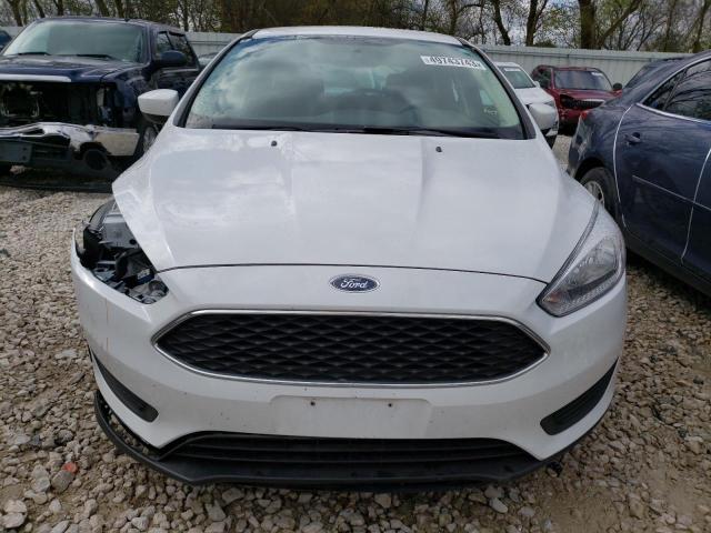 1FADP3K25JL291940 - 2018 FORD FOCUS SE WHITE photo 5