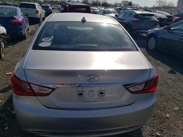 5NPEB4AC2DH807161 - 2013 HYUNDAI SONATA GLS SILVER photo 6