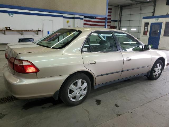 1HGCG6654YA114296 - 2000 HONDA ACCORD LX GOLD photo 3