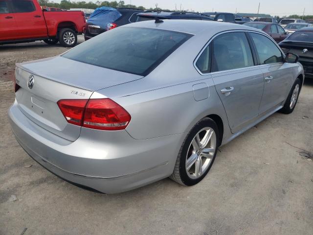 1VWBN7A37EC080833 - 2014 VOLKSWAGEN PASSAT SE 银色 照片 3