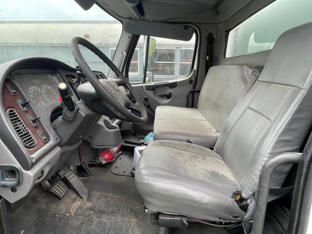 1FVACWDT0DDBU9050 - 2013 FREIGHTLINER M2 106 MEDIUM DUTY WHITE photo 6