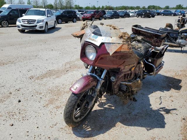 1HFSC0216CA223699 - 1982 HONDA GL1100 I RED photo 2