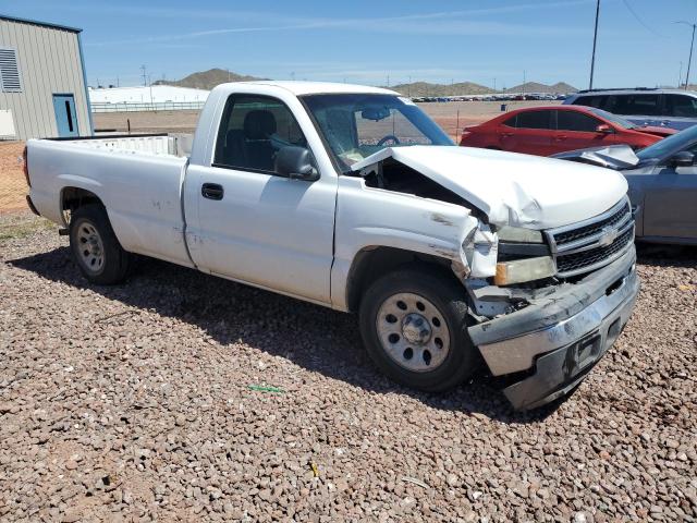 3GCEC14X97G178375 - 2007 CHEVROLET SILVERADO C1500 CLASSIC WHITE photo 4