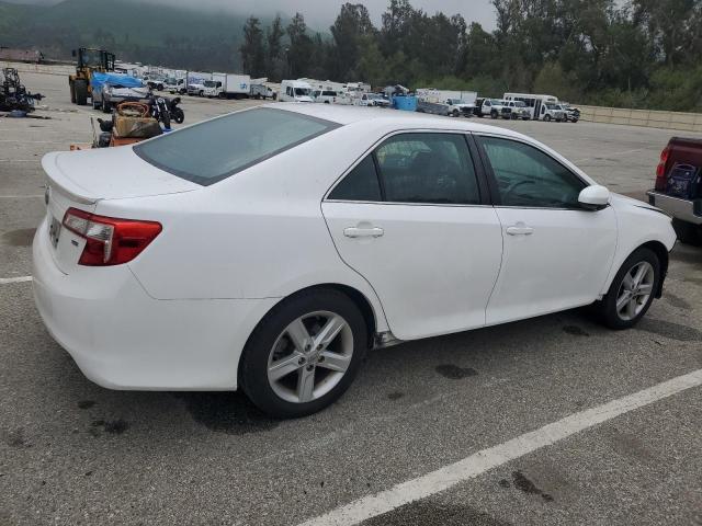 4T1BF1FK0EU862295 - 2014 TOYOTA CAMRY L WHITE photo 3