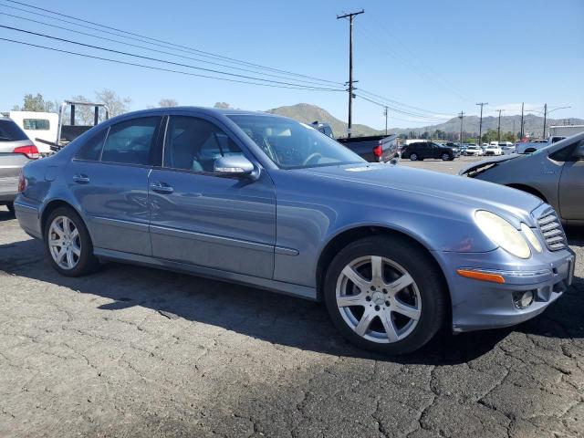 WDBUF56XX7B032971 - 2007 MERCEDES-BENZ E 350 BLUE photo 4