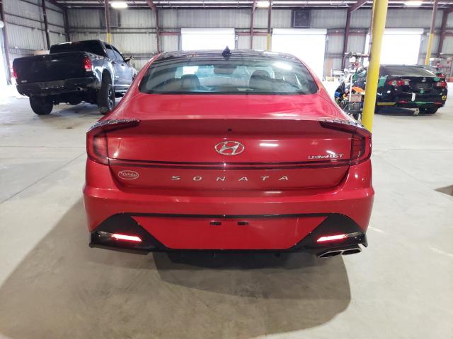 5NPEH4J2XMH101948 - 2021 HYUNDAI SONATA LIMITED RED photo 6