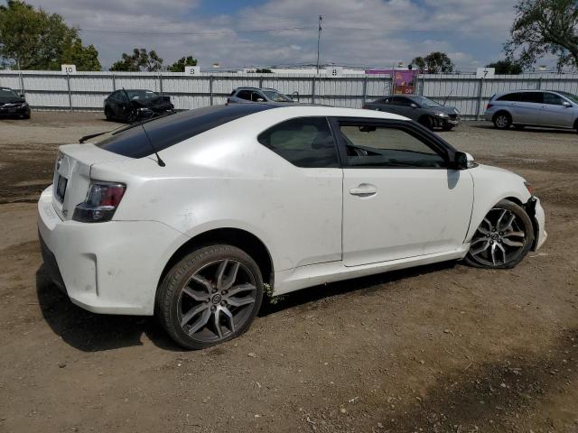 JTKJF5C71GJ021798 - 2016 TOYOTA SCION TC WHITE photo 3