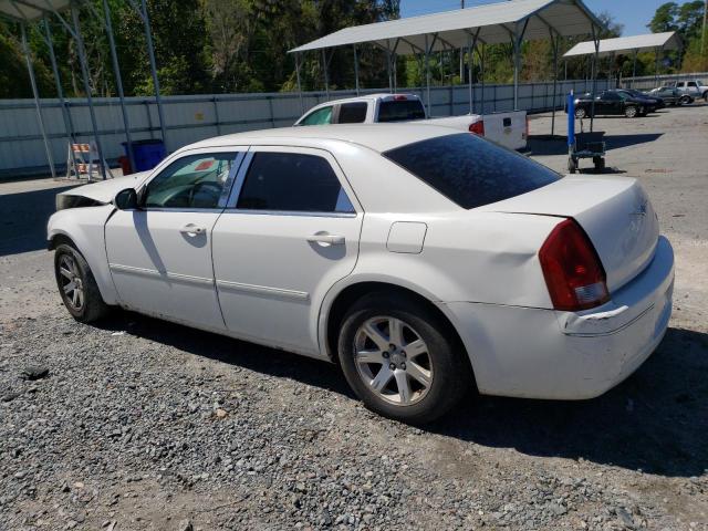 2C3KA53G66H466262 - 2006 CHRYSLER 300 TOURING WHITE photo 2