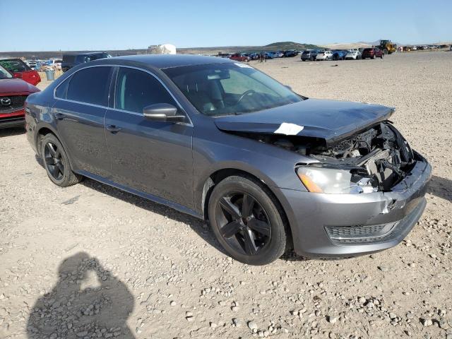 1VWBS7A31EC049635 - 2014 VOLKSWAGEN PASSAT SE GRAY photo 4