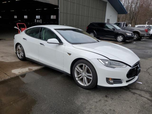 5YJSA1CN6DFP06304 - 2013 TESLA MODEL S WHITE photo 4