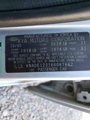 KNADE123166067662 - 2006 KIA RIO SILVER photo 12