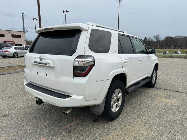 JTEBU5JR5F5266645 - 2015 TOYOTA 4RUNNER SR5 WHITE photo 4