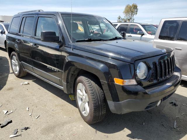 1C4NJPFA8GD794163 - 2016 JEEP PATRIOT LATITUDE BLACK photo 4