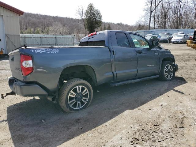 5TFUY5F1XJX736797 - 2018 TOYOTA TUNDRA DOUBLE CAB SR/SR5 GRAY photo 3