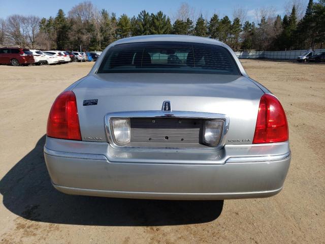 1LNHM81W76Y629950 - 2006 LINCOLN TOWN CAR SIGNATURE SILVER photo 6