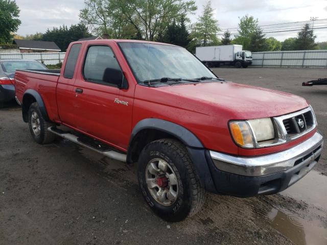 1N6ED26Y3YC318334 - 2000 NISSAN FRONTIER KING CAB XE RED photo 4