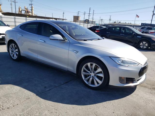 5YJSA1CN9DFP27552 - 2013 TESLA MODEL S Gümüş foto 4