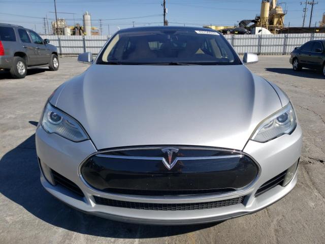 5YJSA1CN9DFP27552 - 2013 TESLA MODEL S Gümüş foto 5