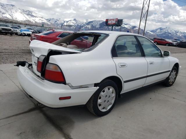 1HGCD5630VA242077 - 1997 HONDA ACCORD LX WHITE photo 3