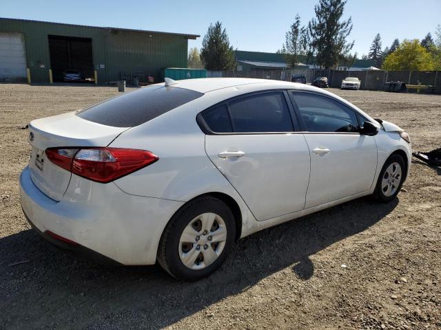 KNAFK4A6XG5496269 - 2016 KIA FORTE LX WHITE photo 3