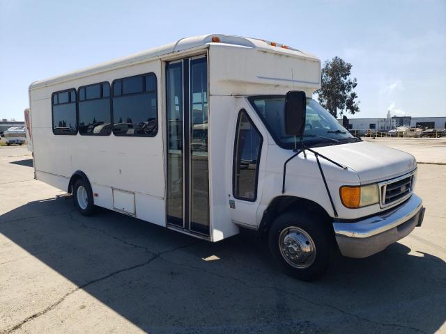 2003 FORD ECONOLINE E450 SUPER DUTY CUTAWAY VAN, 