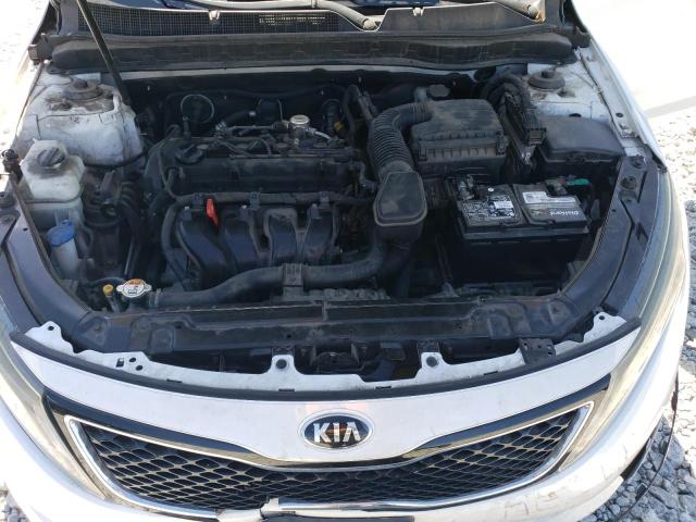 5XXGM4A73FG472318 - 2015 KIA OPTIMA LX WHITE photo 11