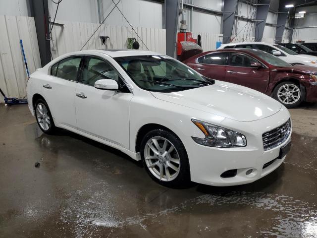 1N4AA5AP2AC824159 - 2010 NISSAN MAXIMA S WHITE photo 4