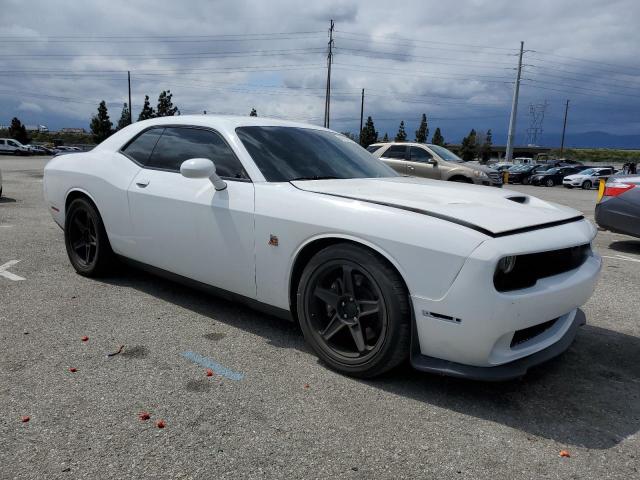 2C3CDZFJXKH750224 - 2019 DODGE CHALLENGER R/T SCAT PACK WHITE photo 4