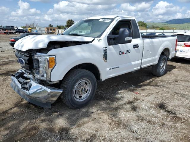 1FTBF2AT7HED68198 - 2017 FORD F250 SUPER DUTY WHITE photo 1