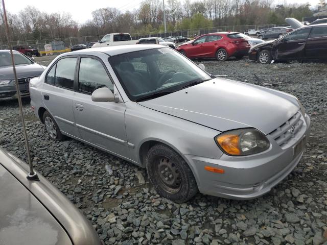 KMHCG45C74U509838 - 2004 HYUNDAI ACCENT GL SILVER photo 4