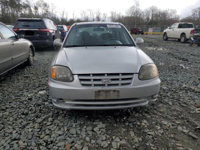 KMHCG45C74U509838 - 2004 HYUNDAI ACCENT GL SILVER photo 5