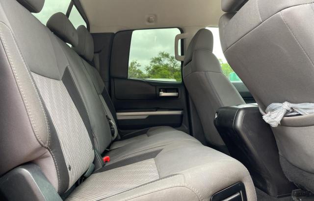 5TFRW5F10GX198194 - 2016 TOYOTA TUNDRA DOUBLE CAB SR/SR5 GRAY photo 6