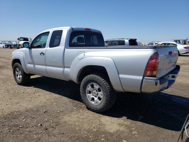 5TETX62N65Z096342 - 2005 TOYOTA TACOMA PRERUNNER ACCESS CAB SILVER photo 2