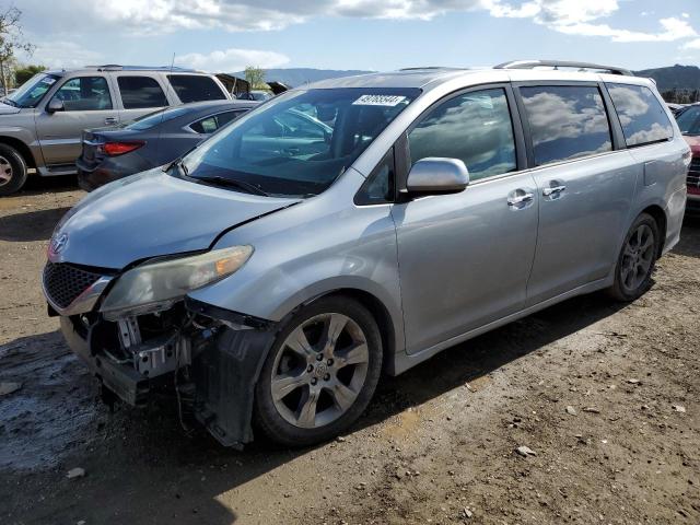 2013 TOYOTA SIENNA SPORT, 