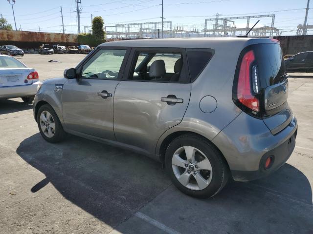 KNDJN2A23J7548567 - 2018 KIA SOUL GRAY photo 2