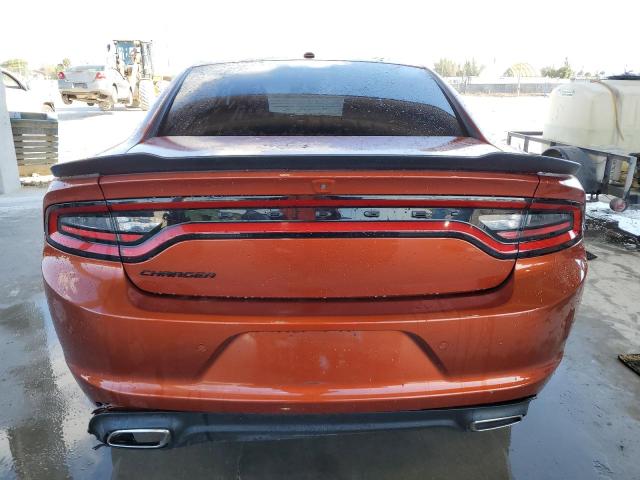 2C3CDXBG8MH636675 - 2021 DODGE CHARGER SXT ORANGE photo 6