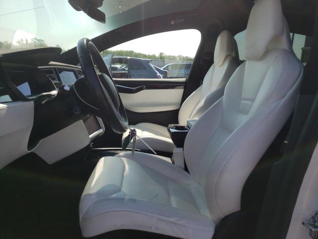 5YJXCBE24HF047265 - 2017 TESLA MODEL X WHITE photo 7