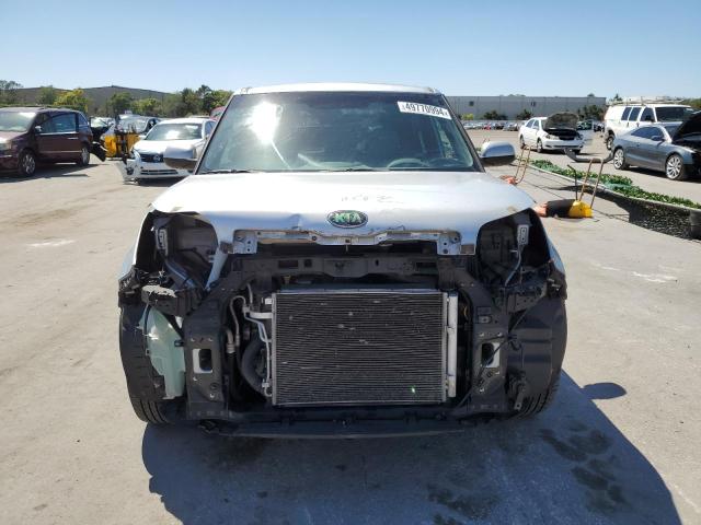 KNDJN2A28E7727175 - 2014 KIA SOUL SILVER photo 5