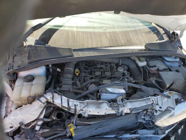 1FADP3FE3JL299927 - 2018 FORD FOCUS SE WHITE photo 11