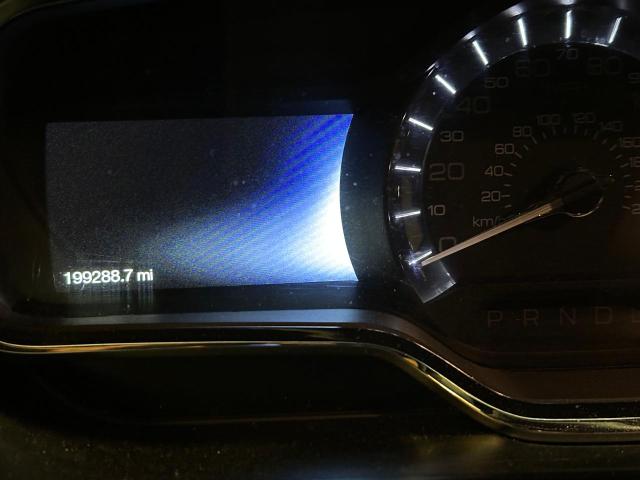 2LMHJ5NK3HBL01668 - 2017 LINCOLN MKT BLACK photo 8