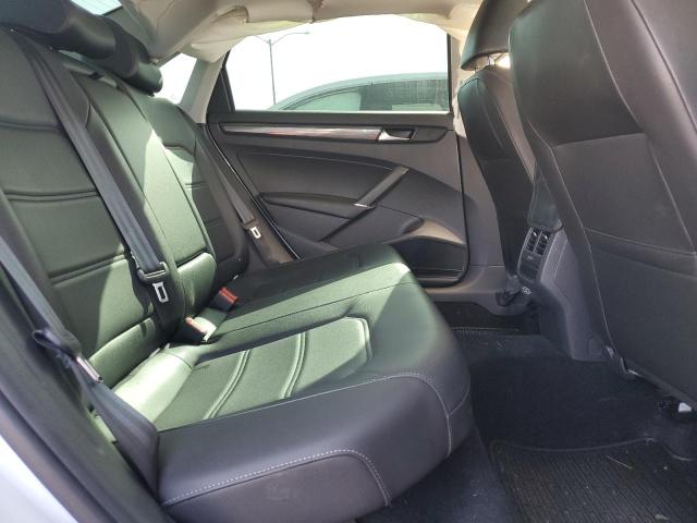 1VWMA7A36LC010256 - 2020 VOLKSWAGEN PASSAT R-LINE Weiß Foto 10