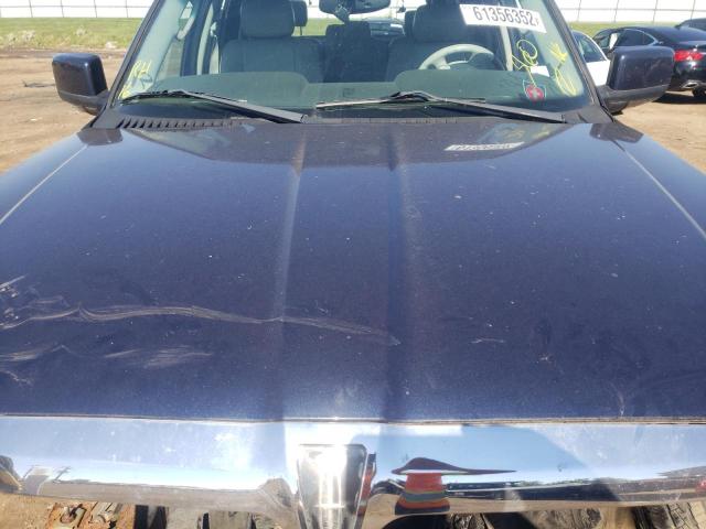 5LMFU28R24LJ26144 - 2004 LINCOLN NAVIGATOR 蓝色 照片 7