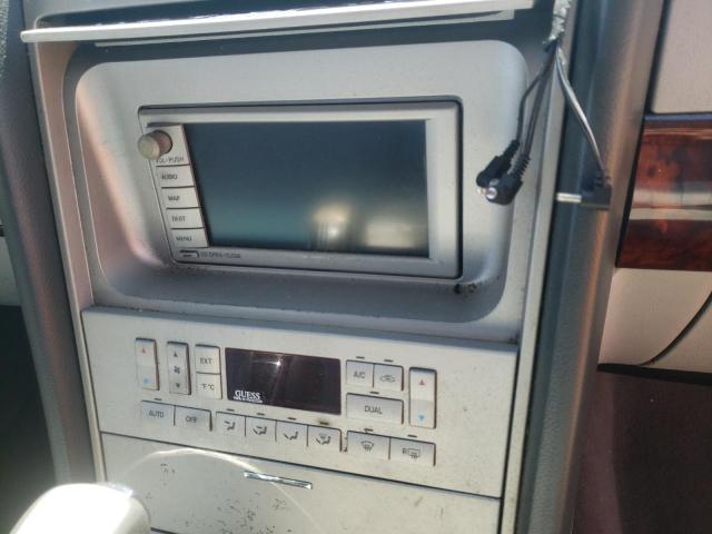 5LMFU28R24LJ26144 - 2004 LINCOLN NAVIGATOR 蓝色 照片 9