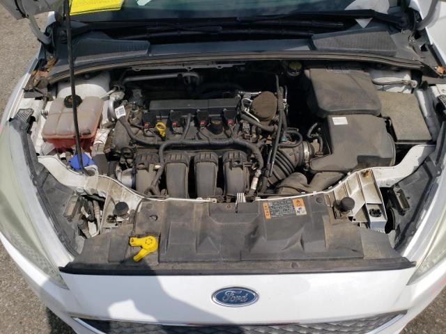 1FADP3F29FL201805 - 2015 FORD FOCUS SE WHITE photo 11