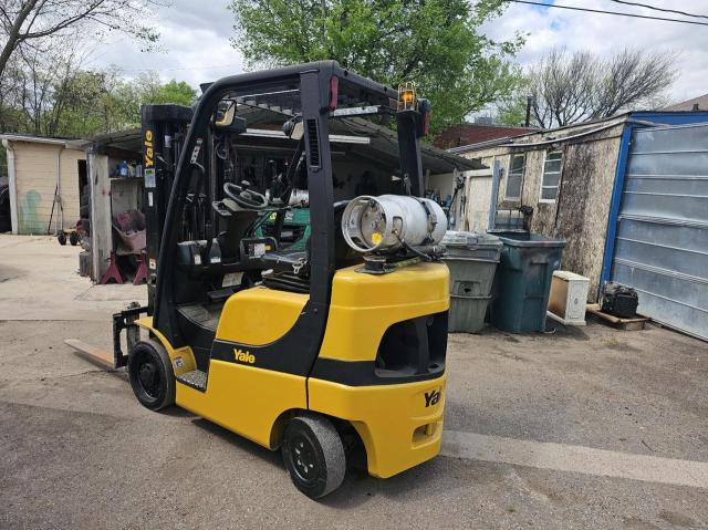 C910V03748P - 2015 YALE FORKLIFT YELLOW photo 3