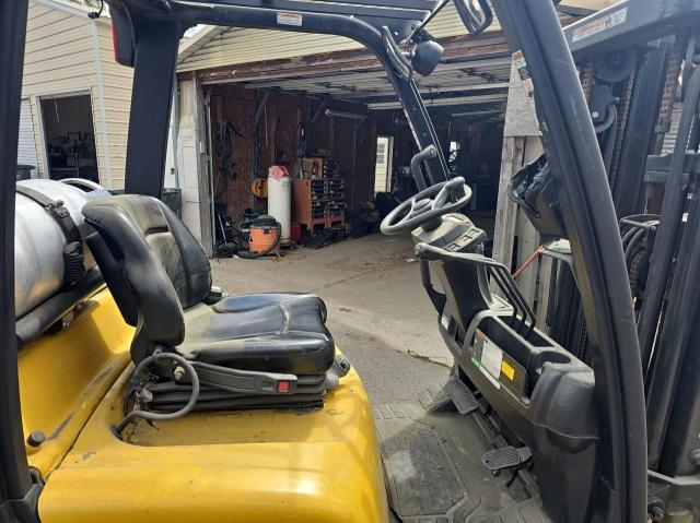 C910V03748P - 2015 YALE FORKLIFT YELLOW photo 5