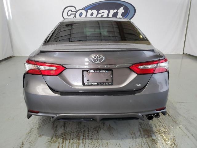 4T1B11HK0JU132621 - 2018 TOYOTA CAMRY L GRAY photo 6