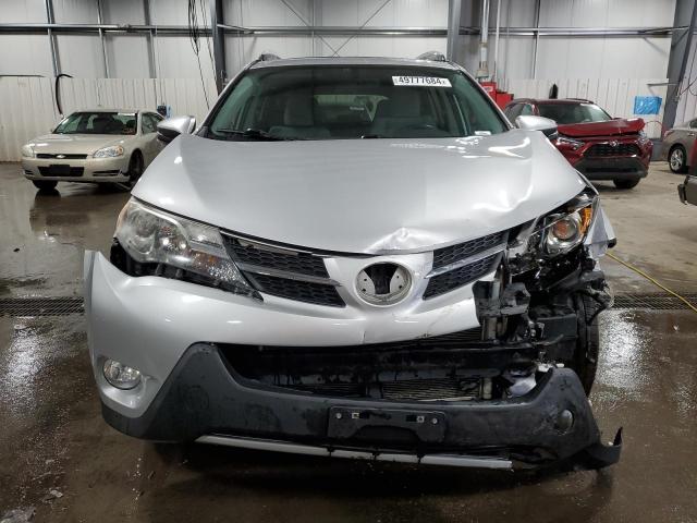 2T3RFREV7FW242254 - 2015 TOYOTA RAV4 XLE SILVER photo 5